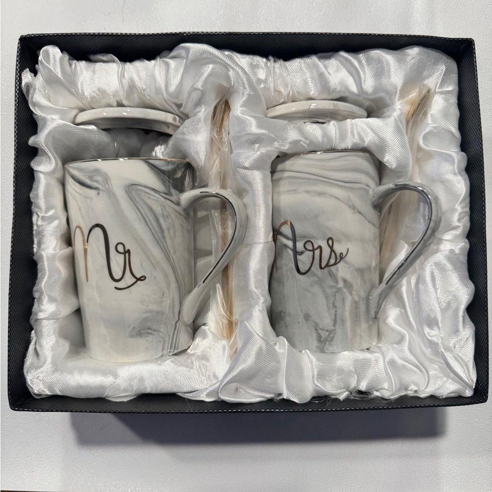Mr. and Mrs. Mug Gift Set